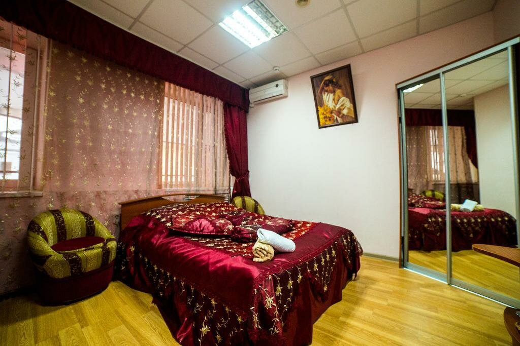 Гостиница У двух львов Киров-55