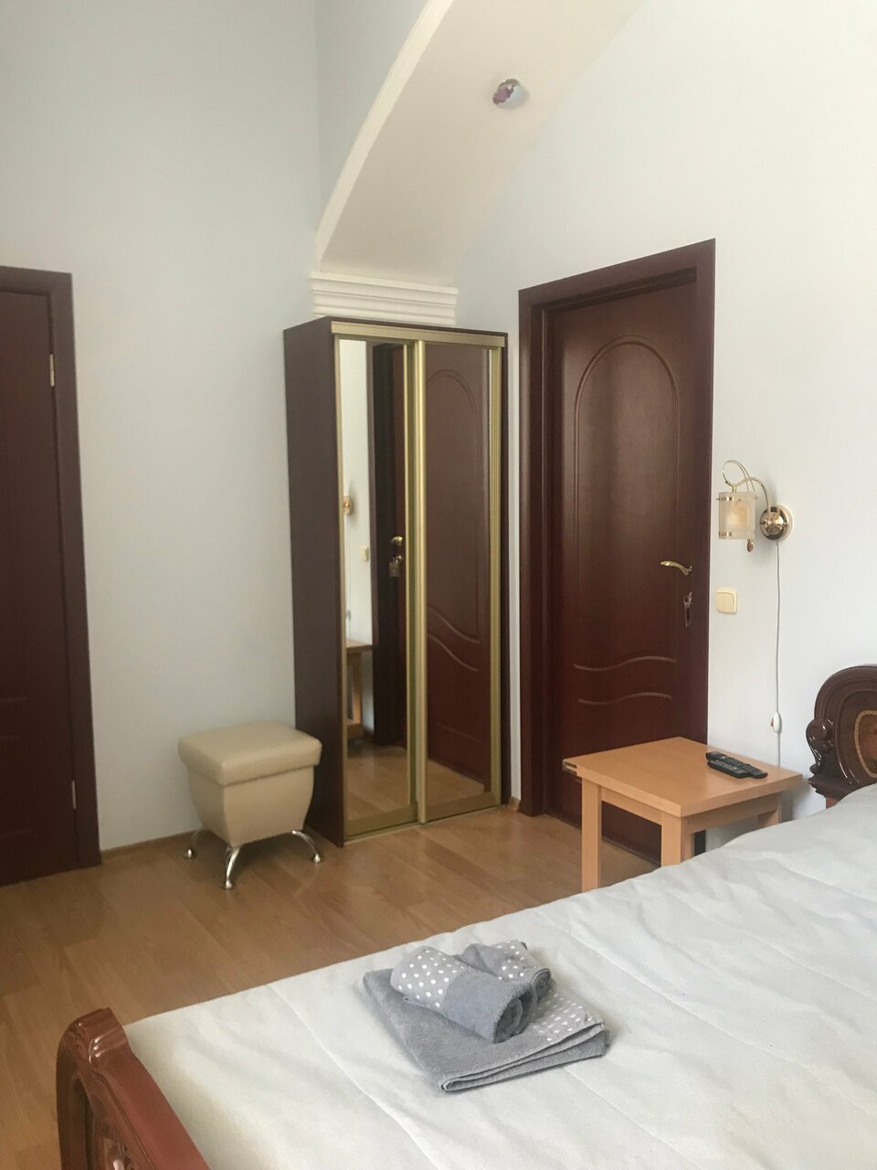 Гостиница У двух львов Киров-114