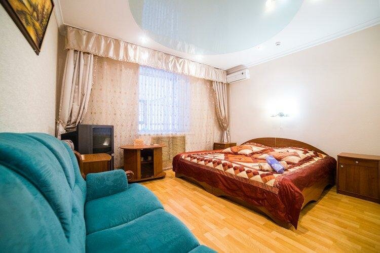 Гостиница У двух львов Киров-6