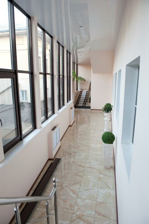 Гостиница У двух львов Киров-113