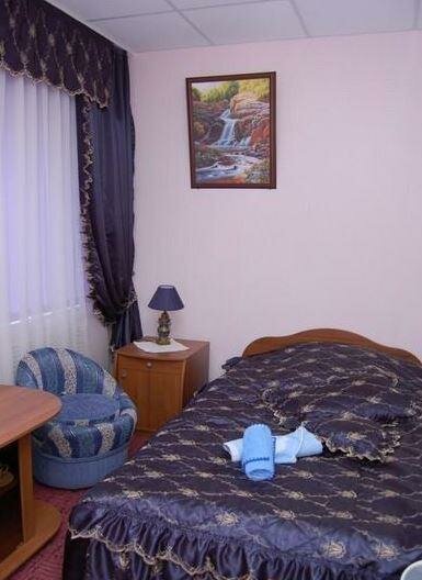 Гостиница У двух львов Киров-131