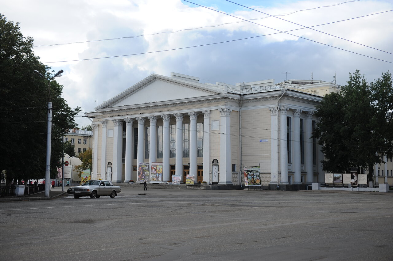 Гостиница У двух львов Киров-154