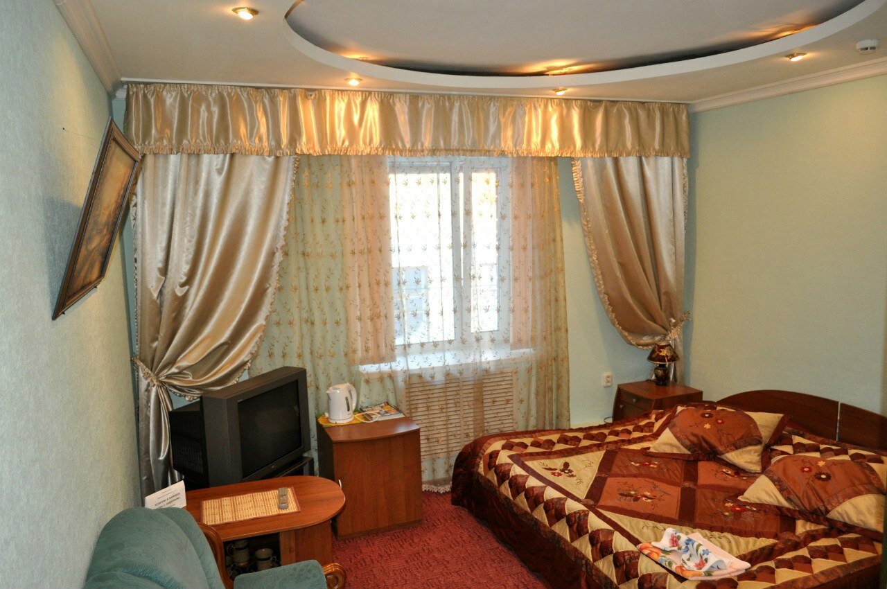 Гостиница У двух львов Киров-166