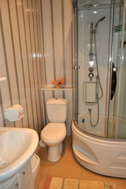 Гостиница У двух львов Киров-140