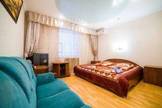 Гостиница У двух львов Киров-2