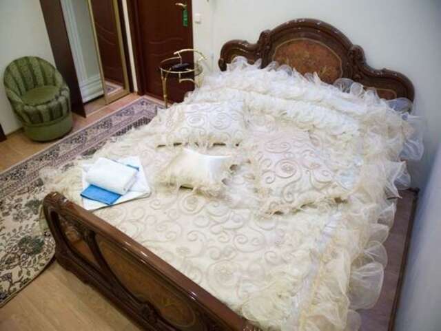 Гостиница У двух львов Киров-149