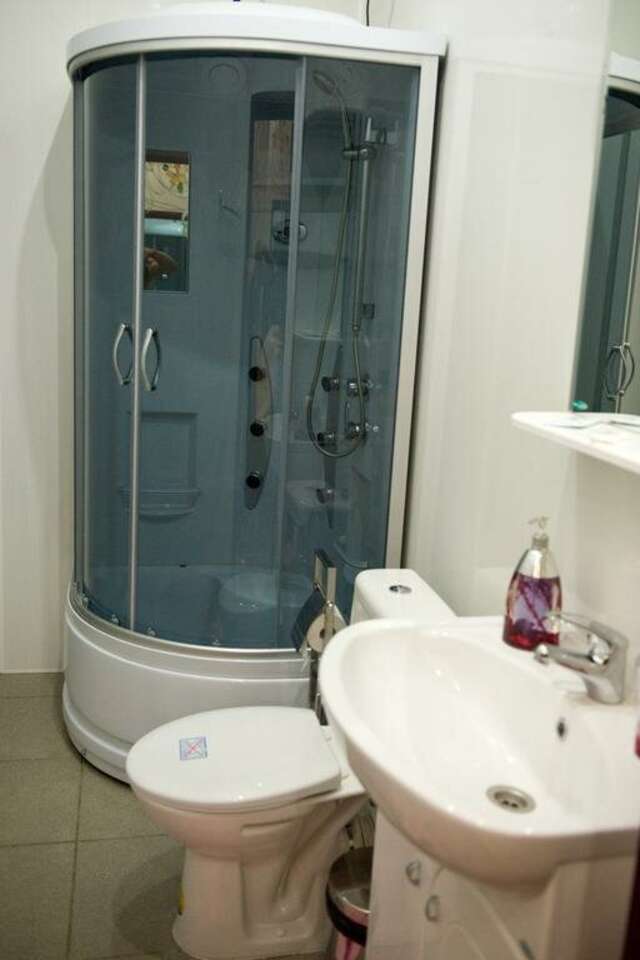 Гостиница У двух львов Киров-152