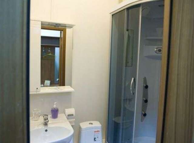 Гостиница У двух львов Киров-107