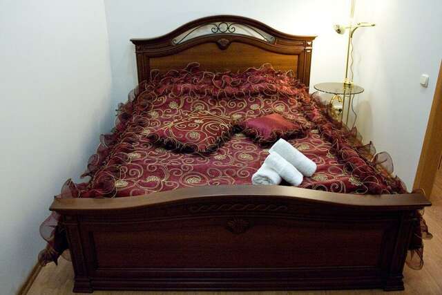 Гостиница У двух львов Киров-38