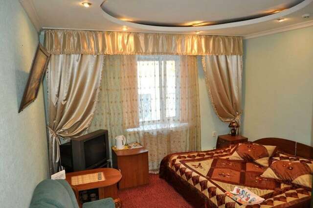 Гостиница У двух львов Киров-129