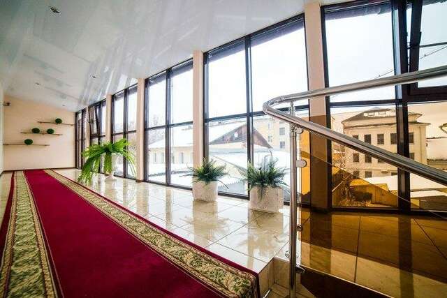 Гостиница У двух львов Киров-6