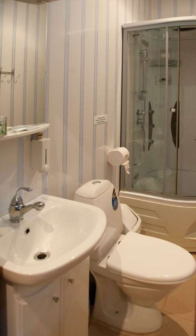 Гостиница У двух львов Киров-109