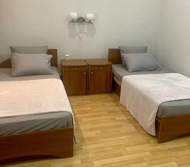 Гостиница У двух львов Киров-30