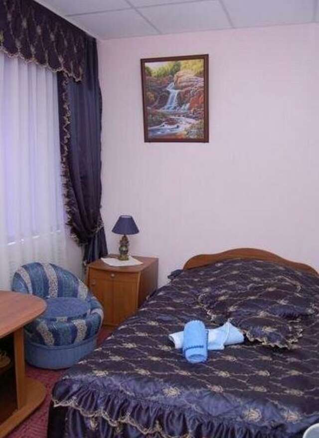 Гостиница У двух львов Киров-130