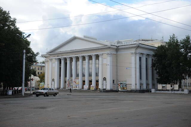 Гостиница У двух львов Киров-153