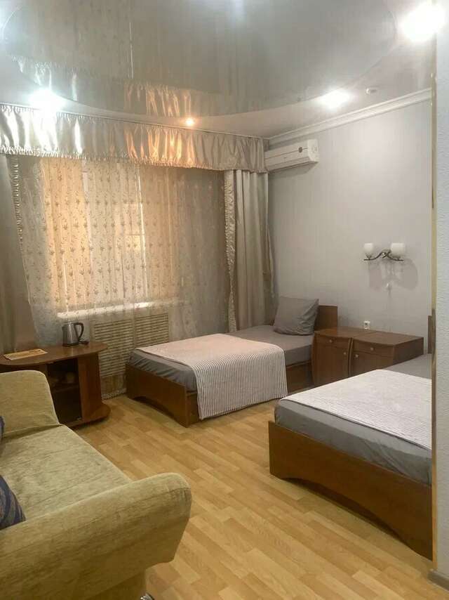 Гостиница У двух львов Киров-110