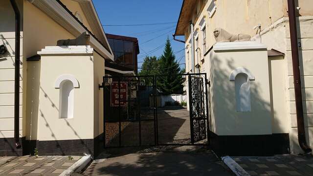 Гостиница У двух львов Киров-154