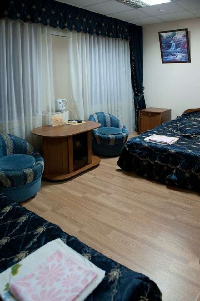 Гостиница У двух львов Киров-122